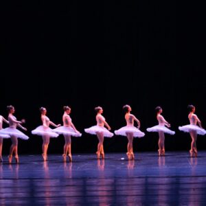 Ballerinas on stage